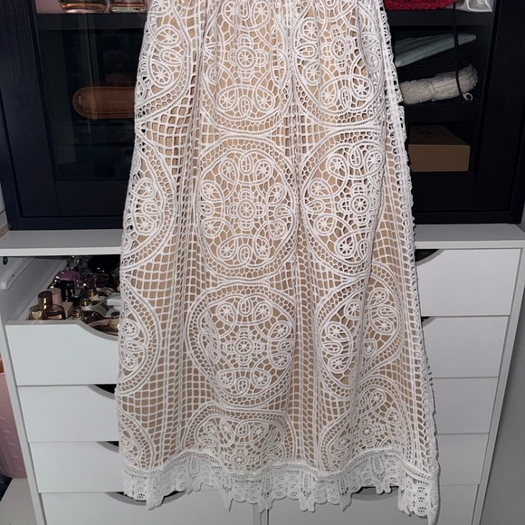 AEOM Open Crochet Backless Midi Dress - Picture 4 of 9